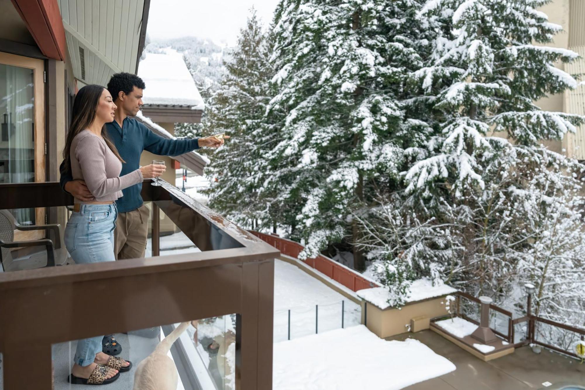 Whistler Village Inn & Suites מראה חיצוני תמונה